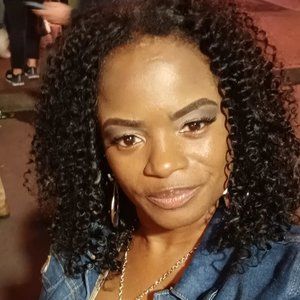 Meet your Posher, Yolanda